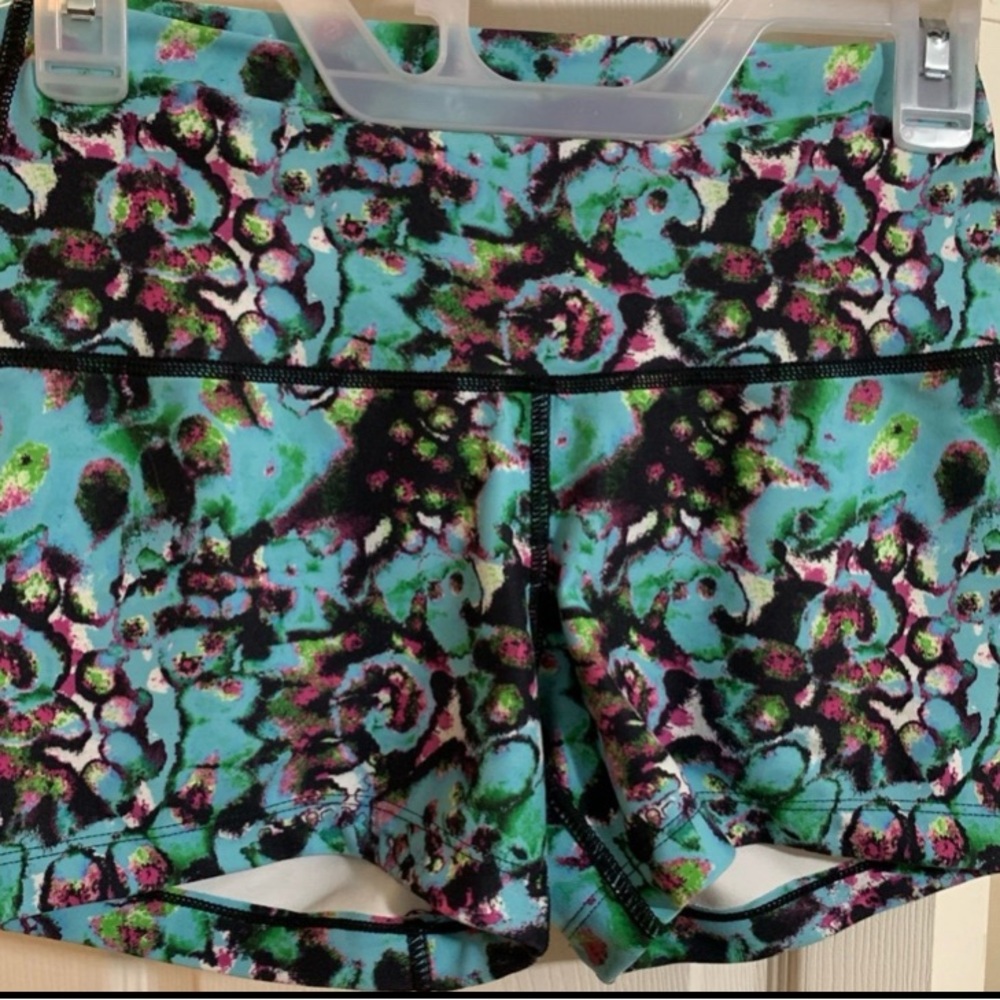 Peachy Athletic (Love Mi Peachy)  shorts